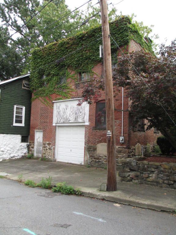 520 1/2 Gordon Ave, Scranton, PA 18508